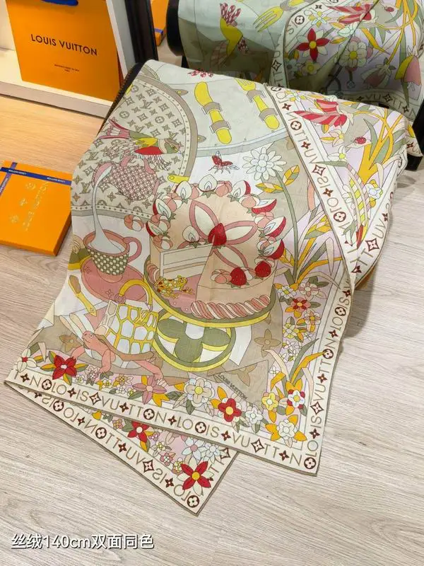 LV Scarf 140X140cm 70%羊绒 30%真丝 E092710